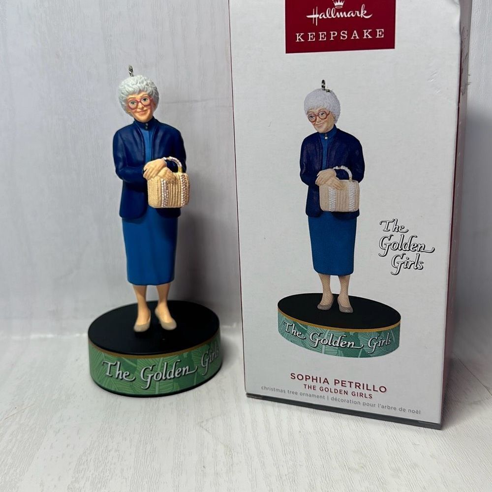 2022 Hallmark SOPHIA PETRILLO Golden Girls Magic‎ Sound  Keepsake Ornament